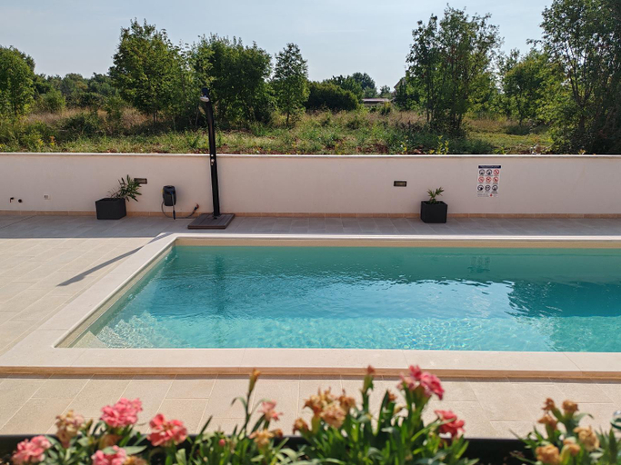 Sport & Beauty 2, Apartments Oleander Lovrecica-residence with pool, Umag