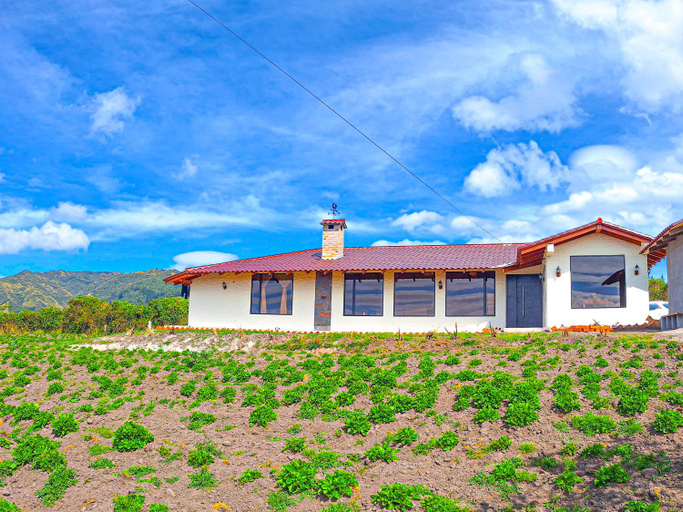 Others 5, Laguna de Cuicocha Guest House, Cotacachi