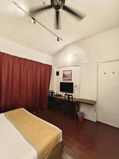 Bedroom 14