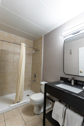 Bathroom 4, Motel 6 Cincinnati, OH, Hamilton
