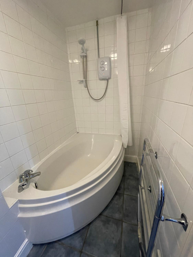 Bathroom 3, The Ship Inn, Northamptonshire