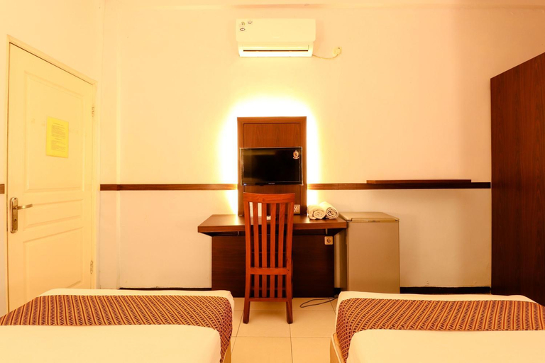 Bedroom 12