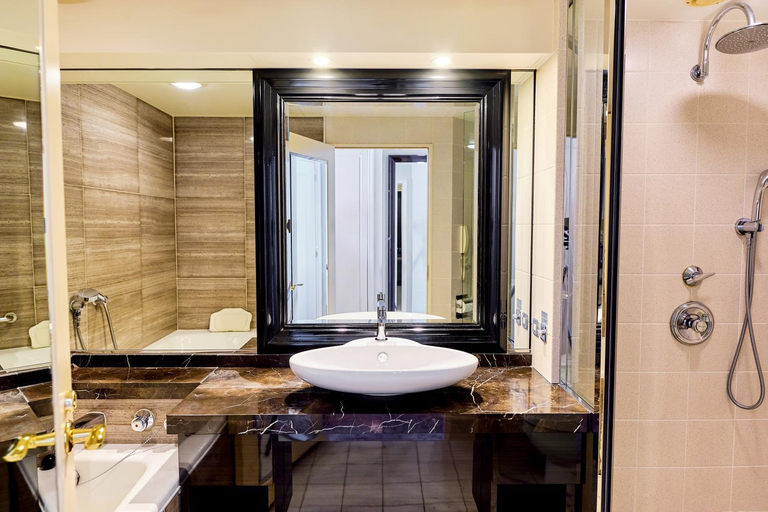 Bathroom 24