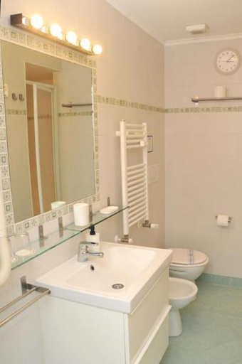 Others 5, MIGDAL Luxury Suites Roma Porta Portese, Roma
