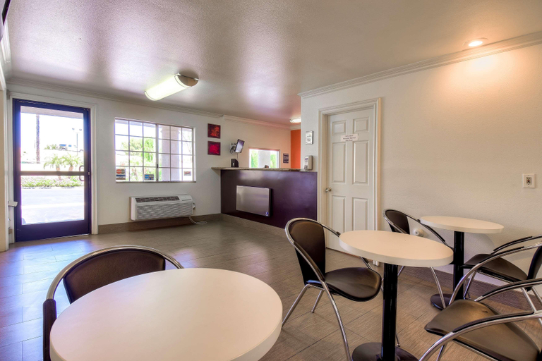 Public Area 2, Motel 6 Menifee, CA, Riverside
