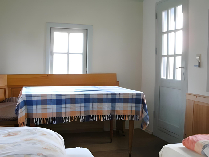 Bedroom 2, Gemutliche Gartenwohnung in Bernau, Waldshut