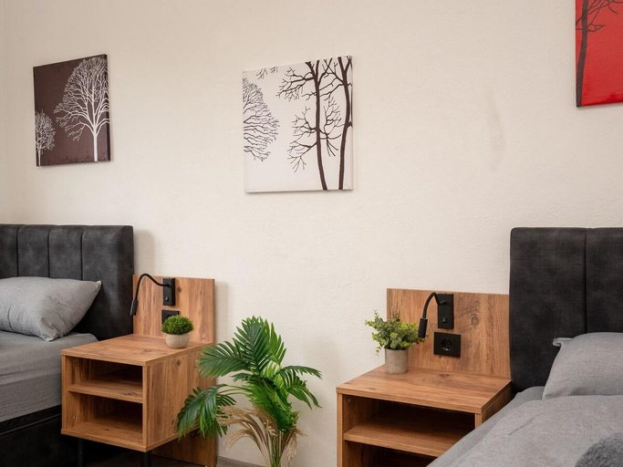 Others 5, Serviceroom24 - Apartment 4 in Herten SmartTv|Wlan, Recklinghausen