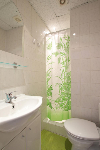 Bathroom 3, Apartmany HABURA, Medzilaborce