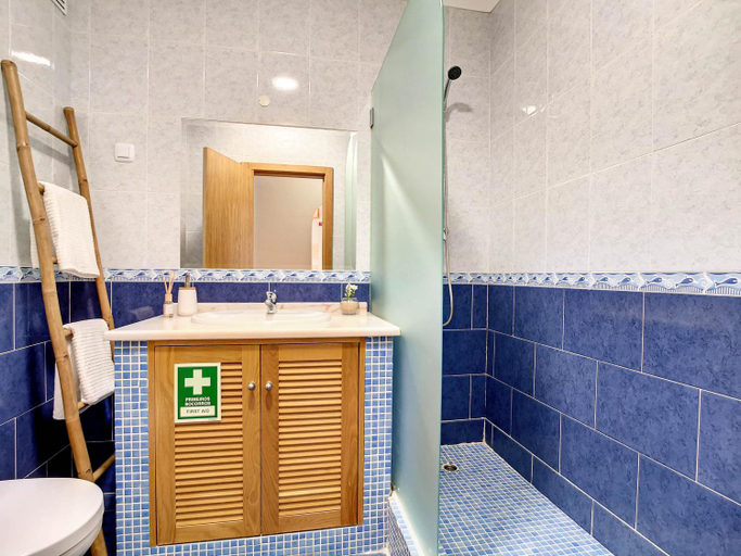 Bathroom 2, Mare Nostrum , Silves