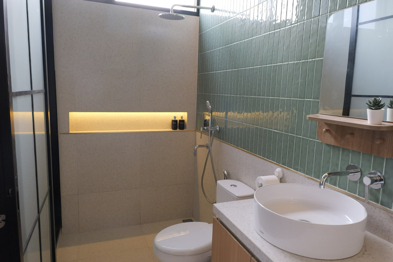 Bathroom 6