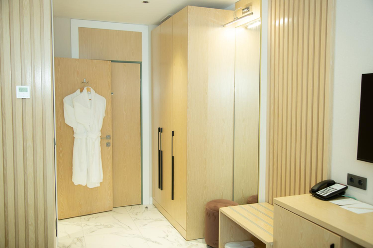 Bathroom 4, Park Dedeman Almaty, Almaty
