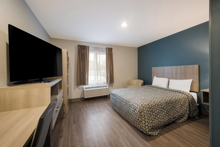 Bedroom 3, Woodspring Suites Charlotte Airport, Mecklenburg