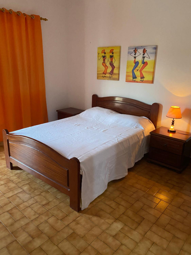 Others 4, Muralha Rooms