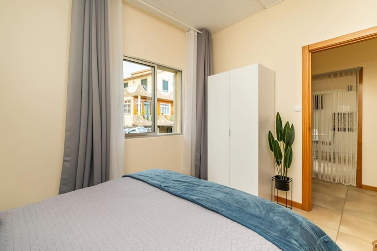 Bedroom 2, Cobalt, Porto Moniz