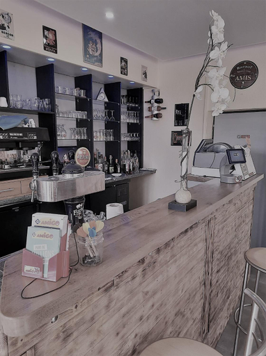 Food & Drinks, Studio avec cuisine, Haute-Saône