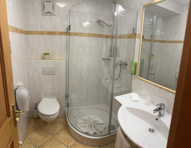 Bathroom, Seehotel Brunner, Kufstein