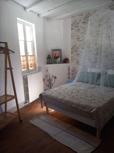 Others 4, La maison aux livres, Charente