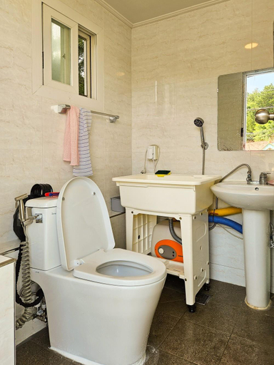 Bathroom 3, Goseong Stay Naru, Goseong