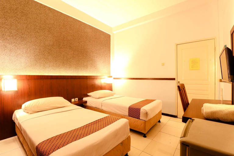 Bedroom 13