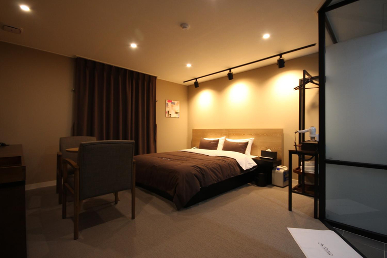 Bedroom 29