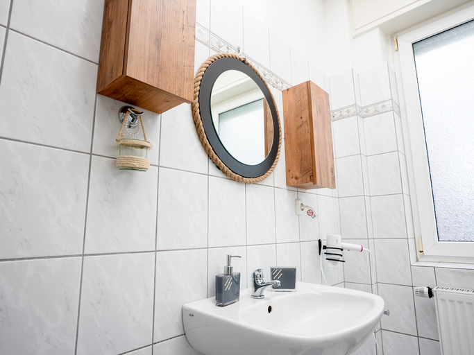 Bathroom 5, Serviceroom24 - Apartment 2 in Herten SmartTv|WLAN, Recklinghausen