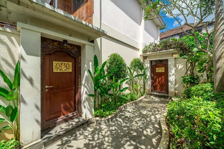 Exterior 4