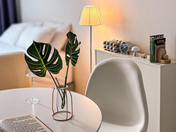 Bedroom 2, Feel at Home Dongseongno Star BnB, Buk