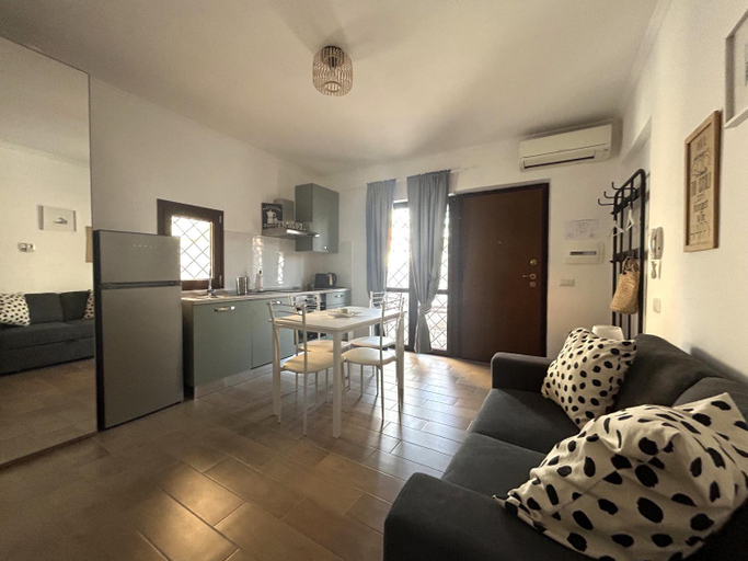 Others 4, Appartamento per Vacanze-Casa Sole, Roma