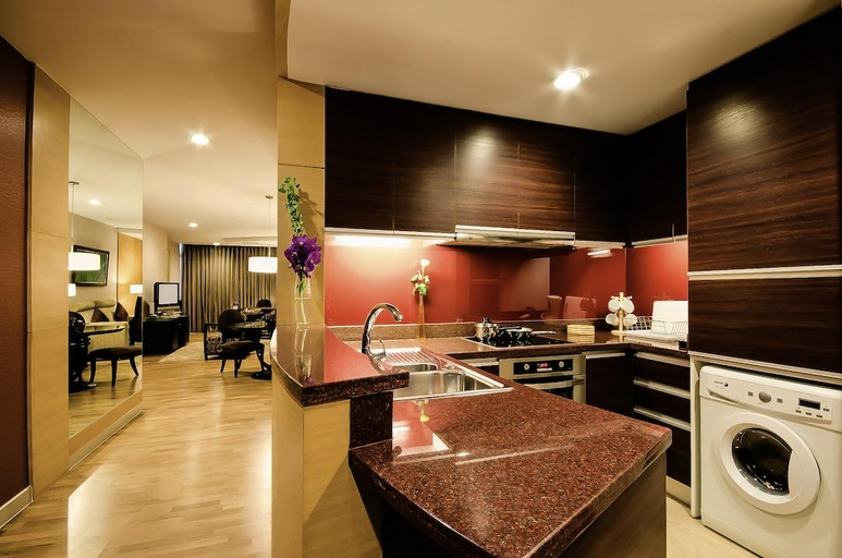 Dining Room 4