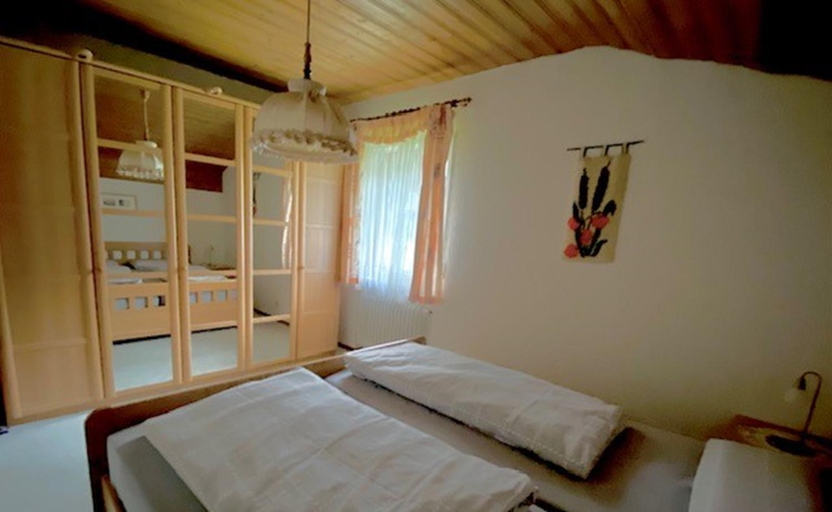3, Ferienwohnung Deininger inkl. Chiemgaukarte, Traunstein