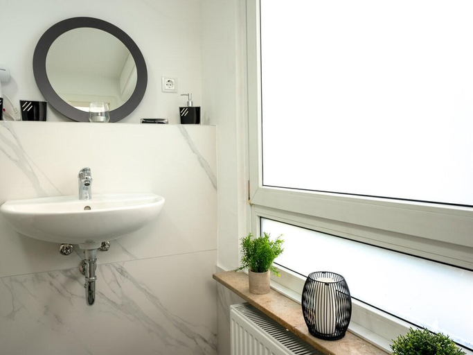 Bathroom 4, Serviceroom24 - Apartment 4 in Herten SmartTv|Wlan, Recklinghausen