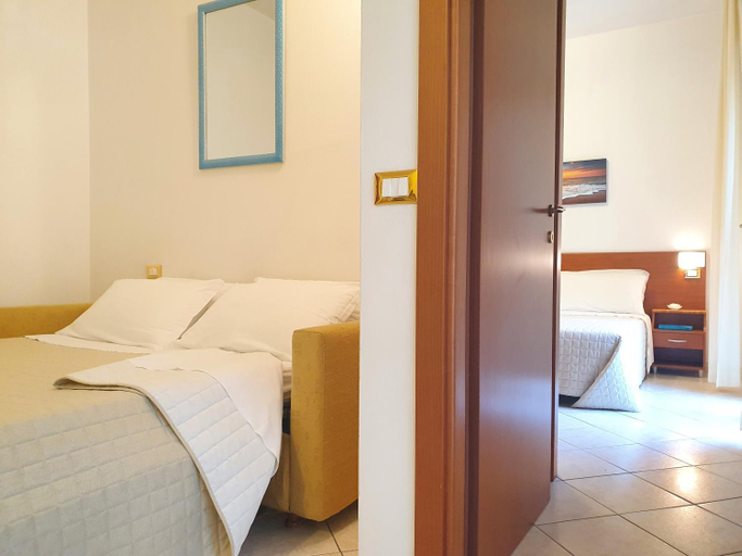 Others 5, Residence Special, Rimini