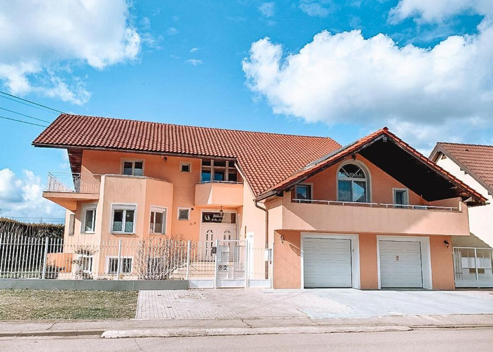 Others 3, Gemutliches & geraumiges Apartment mit Balkon, Timisoara