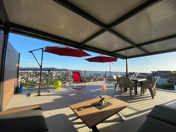 Others 4, Apartmani Knezevic