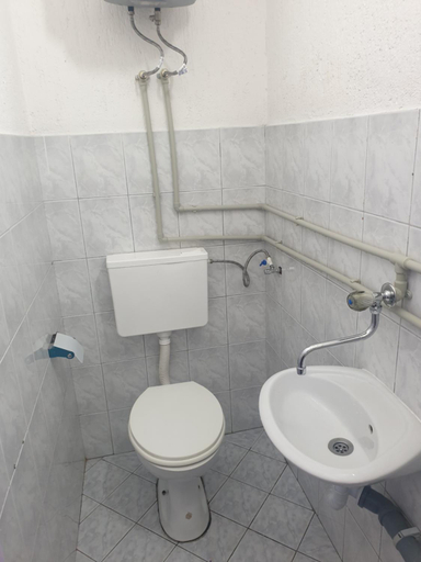 Bathroom, Eni Rooms 2