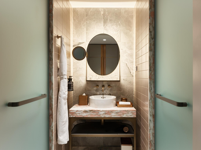 Bathroom 11