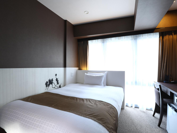 Bedroom 12