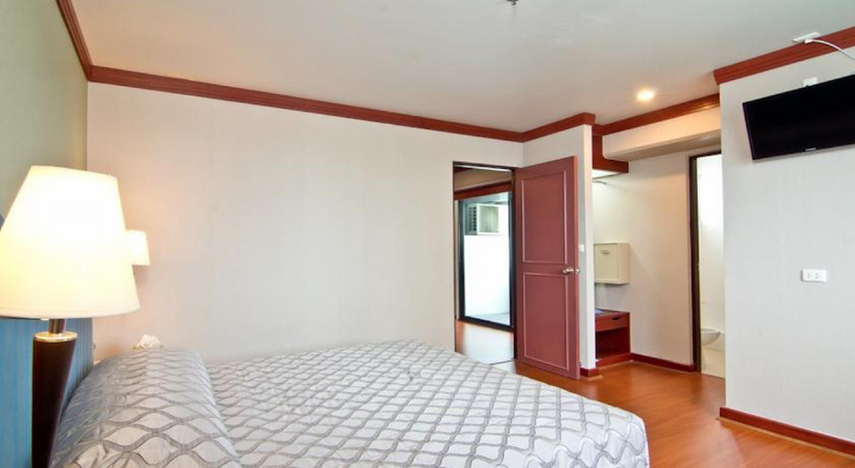 Bedroom 16