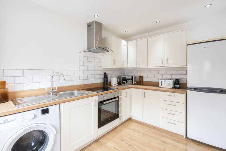 Kitchen 2, Host & Stay - Milbanke House, Durham