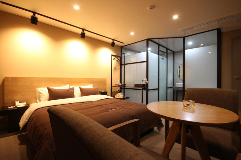 Bedroom 28