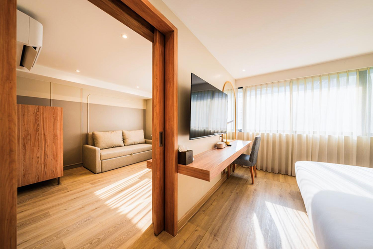 Bedroom 13
