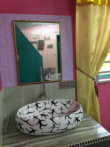 Bathroom 2, Seri Pengkalan Homestay, Bachok