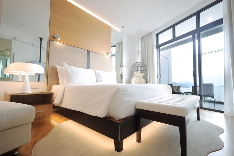 Bedroom 18