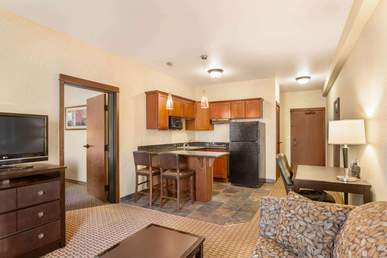 Bedroom 3, Comfort Suites Moses Lake, Grant
