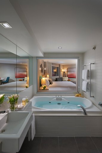 Bathroom, Crown Promenade Perth, Perth