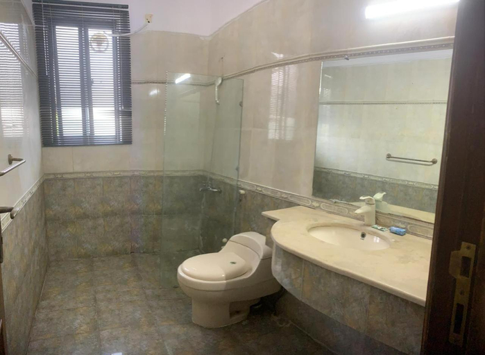 Bathroom 3, Royal Serena Residency, Islamabad