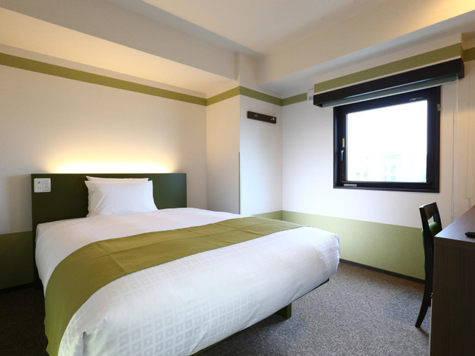 Bedroom 8