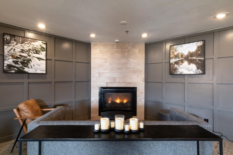 Public Area 2, Oxford Suites Chico, Butte