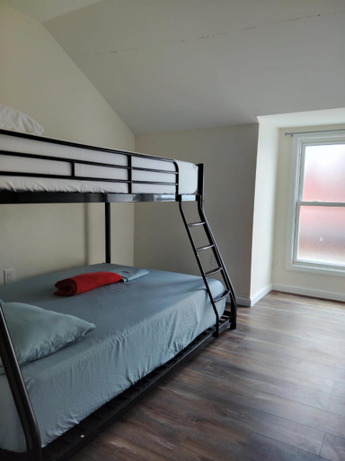 1, NYC HomeBnB, Jersey City