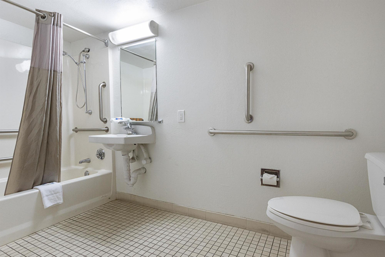 Bathroom 4, Motel 6 Mesa South, Maricopa
